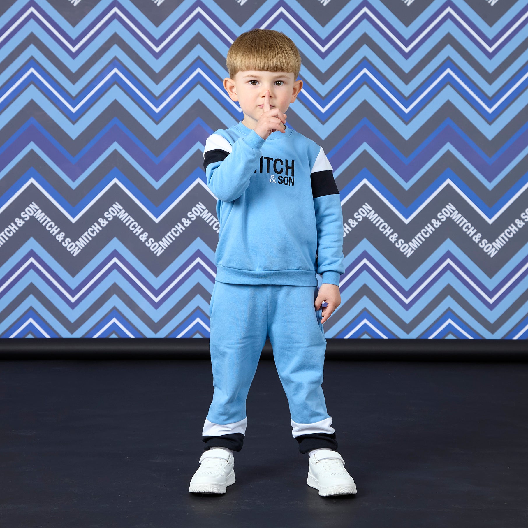 William Contrast Crewneck Tracksuit